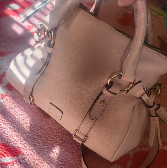 New Dooney and Bourke Satchel - Picture 14 of 15